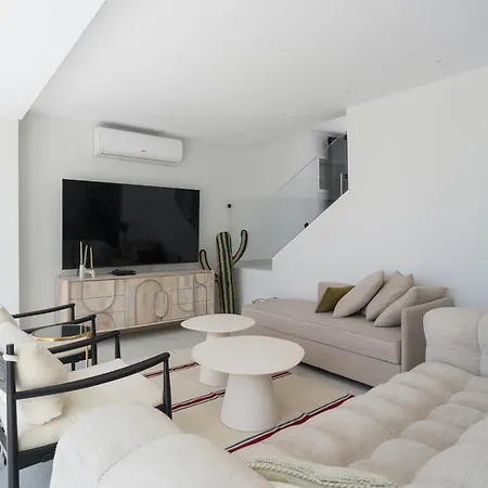 Burras Ocean Front Views Dağ evi *