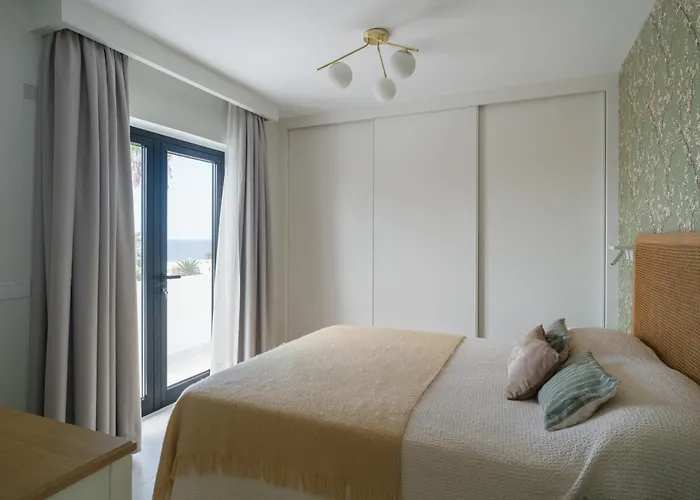 Burras Ocean Front Views Alpstuga *