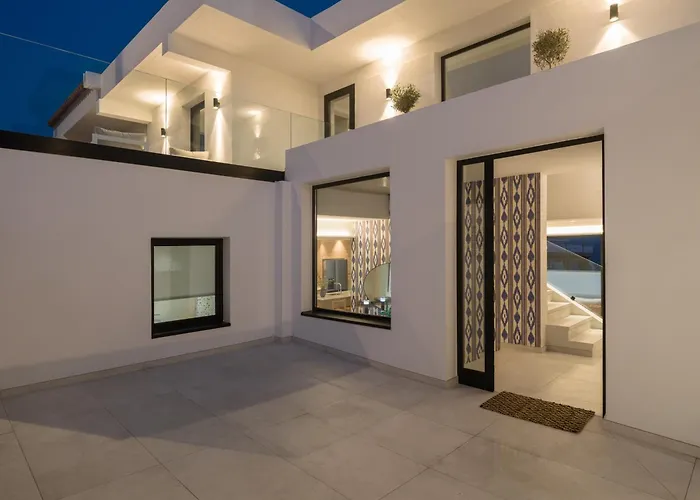 Burras Ocean Front Views