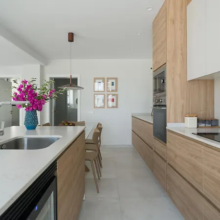 شاليه Burras Ocean Front Views