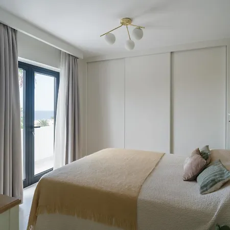Burras Ocean Front Views شاليه *