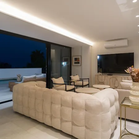 Burras Ocean Front Views シャレー *